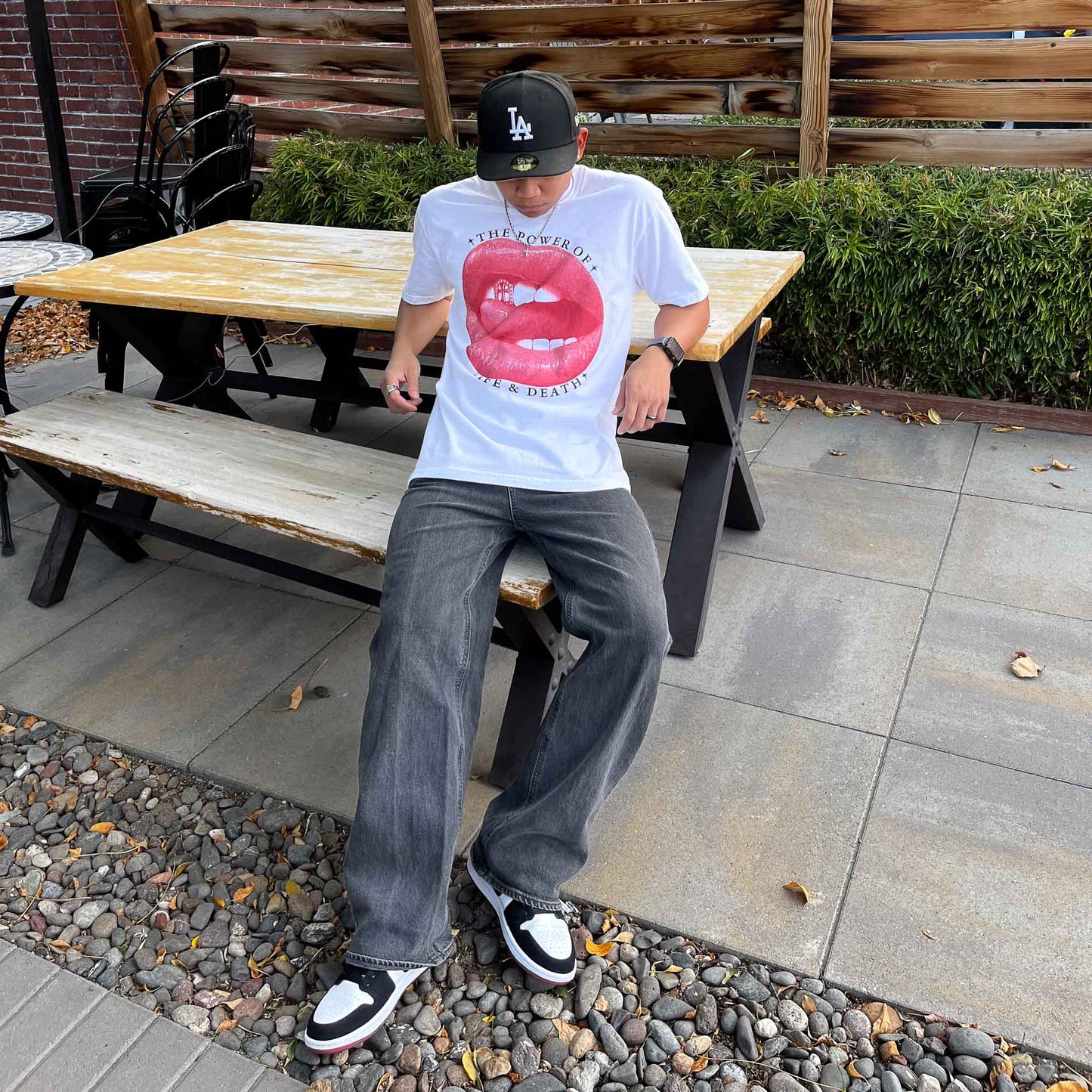 "HOLY LIPS" T-SHIRT - RED / WHITE