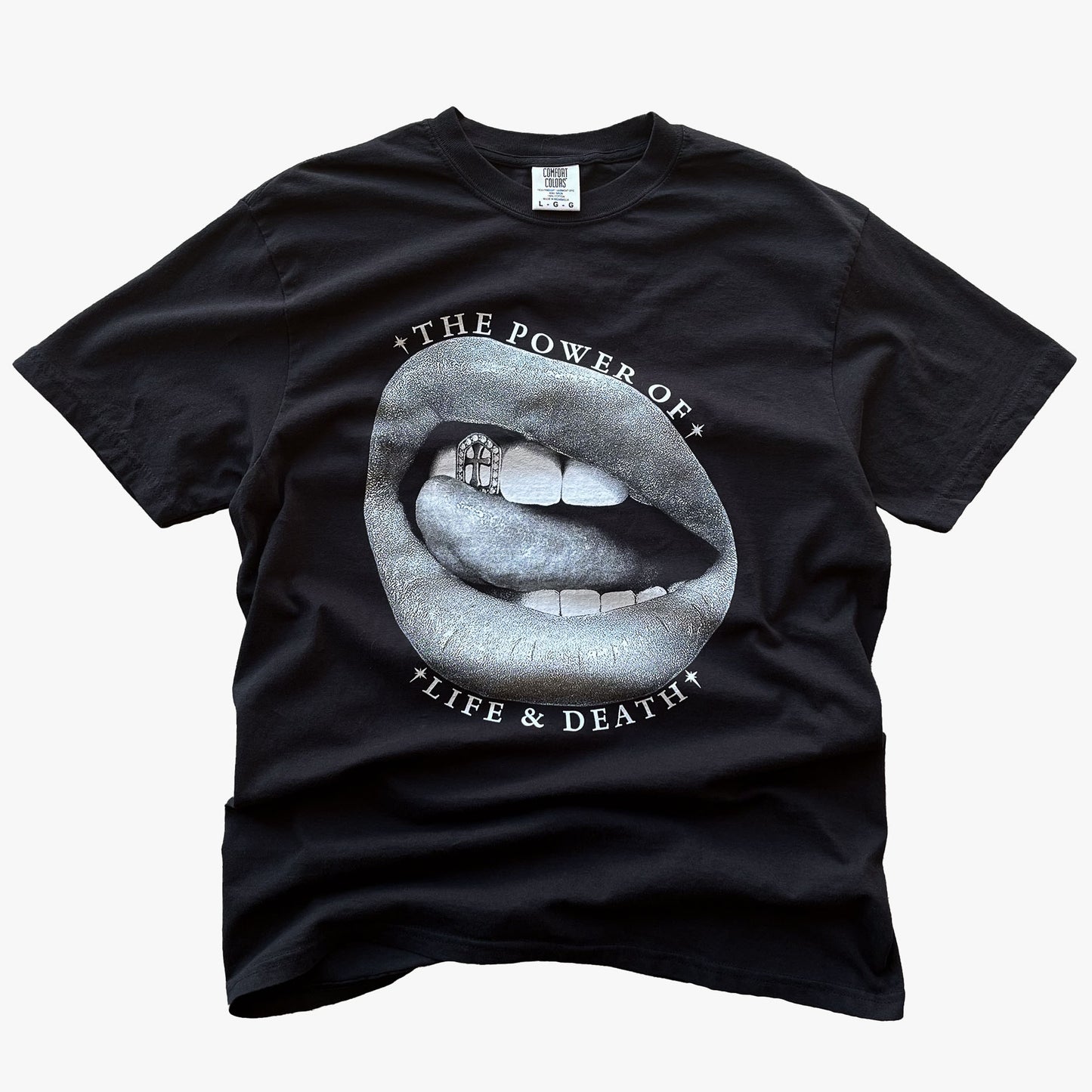 "HOLY LIPS" T-SHIRT - WHITE / BLACK